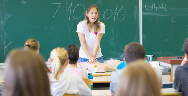 Why is CPR Training and Certification Necessary for Teachers